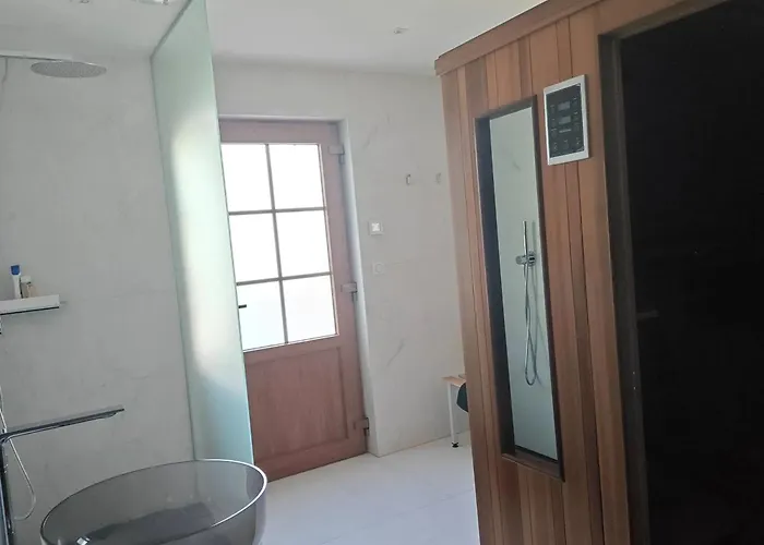 Holiday home Maison Familiale Avec Sauna A Ainvelle